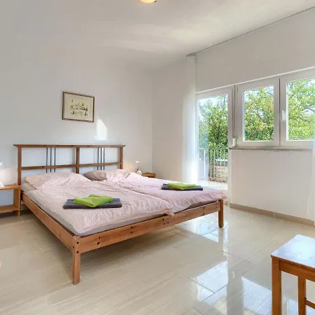 Vakantiehuis Danijela - Roj406 By Interhome